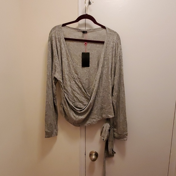 Gray long sleeve wrap crop top - Picture 1 of 3